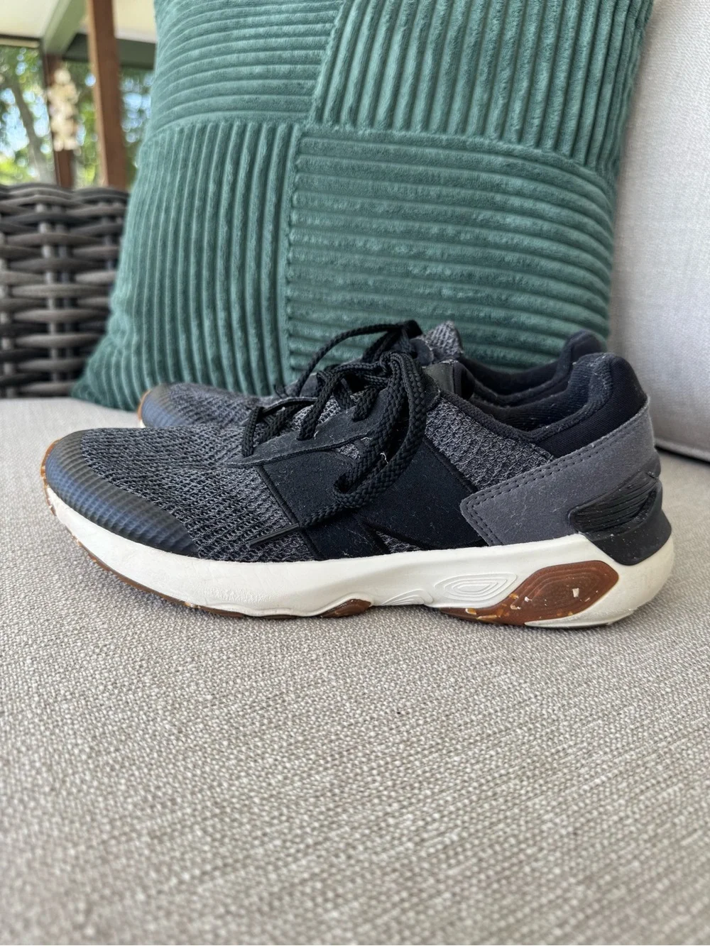 NEW BALANCE | Kids 1440 V1 Lace Up Running Shoes Gray Black Size 5.5 Sneakers